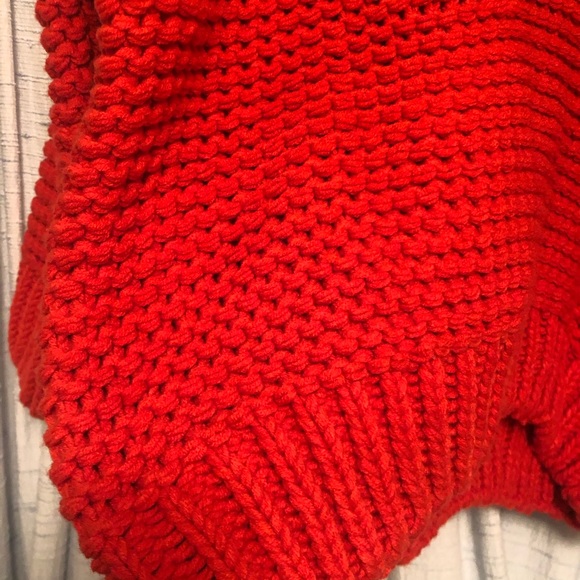 Red chunky sweater (brand new) - Picture 3 of 4